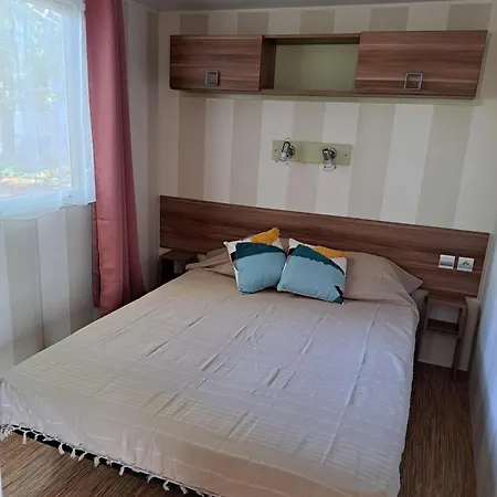 Camping Le Soulhol Saint-Cere Exterior photo